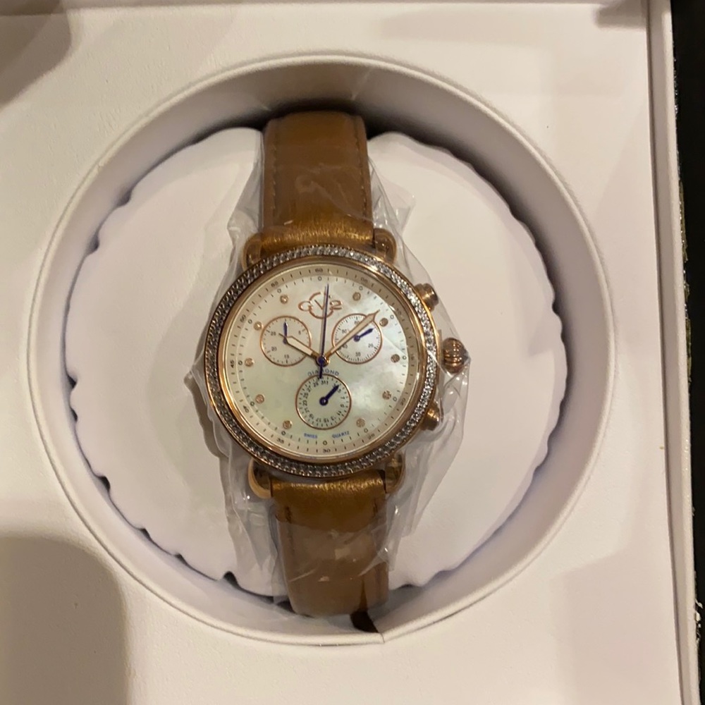 NWT GV2 Marsala Diamond Watch Limited Edition